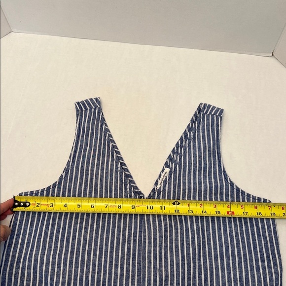 BEACH LUNCH LOUNGE LINEN BLUE & WHITE JUMPSUIT LARGE - Picture 9 of 16